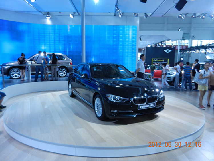 汽车展台1.jpg